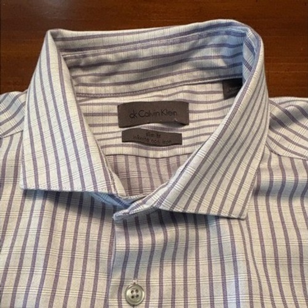 Calvin Klein Dress Shirt Mens 16 34/35 Purple Excellent Slim Fit Non-Iron Stripe